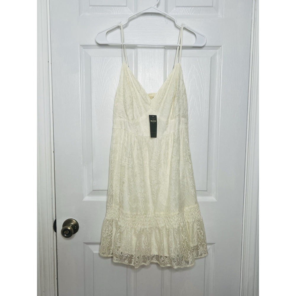 Hollister Ruffle Hem Off White Lace Mini V-Neck Strappy Lined Dress Size M NWT - Picture 2 of 12